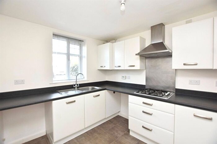 3 Bedroom Town House For Sale In Andrews Walk, Blackburn, Lancashire, BB2