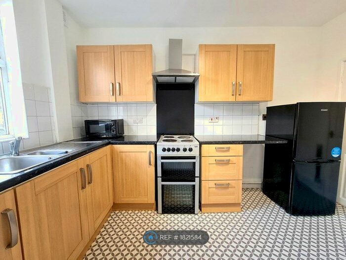 2 Bedroom Terraced House To Rent In Prospect Road, Chesterfield, S41