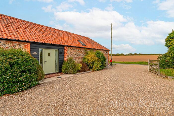 2 Bedroom Barn Conversion To Rent In Witton, Manor Farm Barns, NR28
