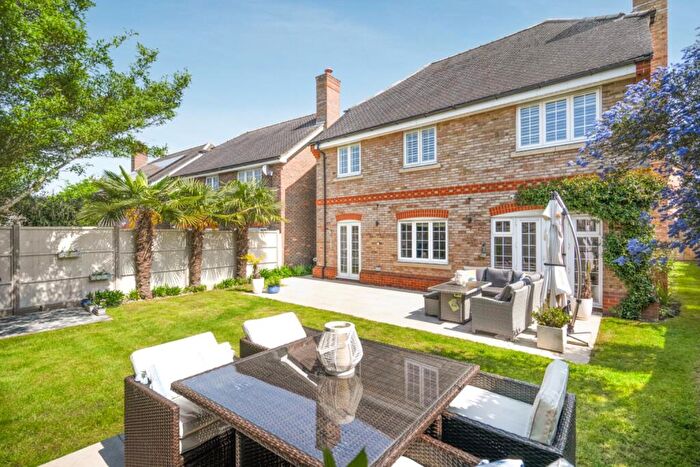 5 Bedroom Detached House For Sale In Hayley Green, Warfield, Bracknell, Berkshire, RG42