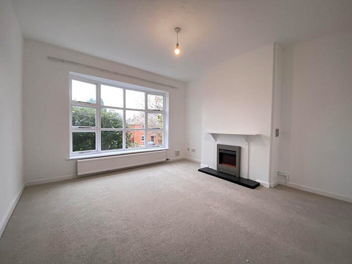 3 Bedroom Semi-Detached House To Rent In The Street, Adisham, CT3