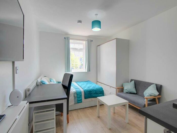 1 Bedroom House To Rent In Woodland Way, Canterbury, Kent, CT2