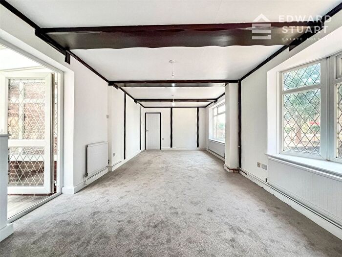 2 Bedroom Bungalow For Sale In Peterborough Road, Crowland, Peterborough, Lincolnshire, PE6