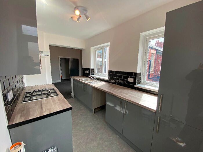 3 Bedroom Flat To Rent In Doncaster Road, Sandyford, Newcastle Upon Tyne, NE2