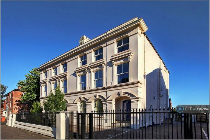 3 Bedroom Flat To Rent In Forest Road East, Nottingham, NG1