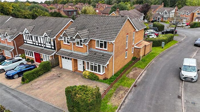 5 Bedroom Detached House For Sale In Lapin Lane, Basingstoke, Hampshire, RG22