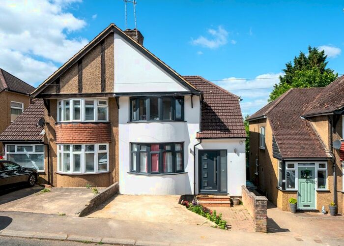 3 Bedroom Semi-Detached House To Rent In Cedar Walk, Hemel Hempstead, Hertfordshire, HP3