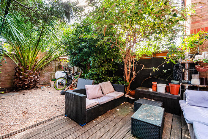 2 Bedroom Terraced House To Rent In Albert Close, Northiam Street, Hackney, E9