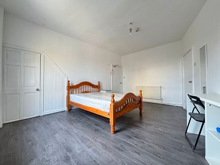 1 Bedroom Studio To Rent In A Burley Street, LS3