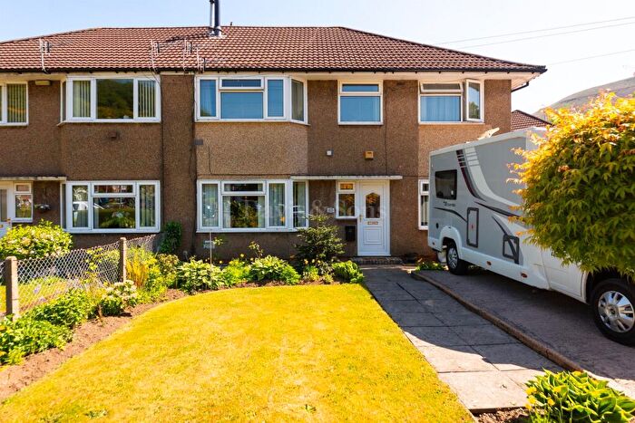 2 Bedroom Flat For Sale In Waunfawr Gardens, Cross Keys, Newport., NP11