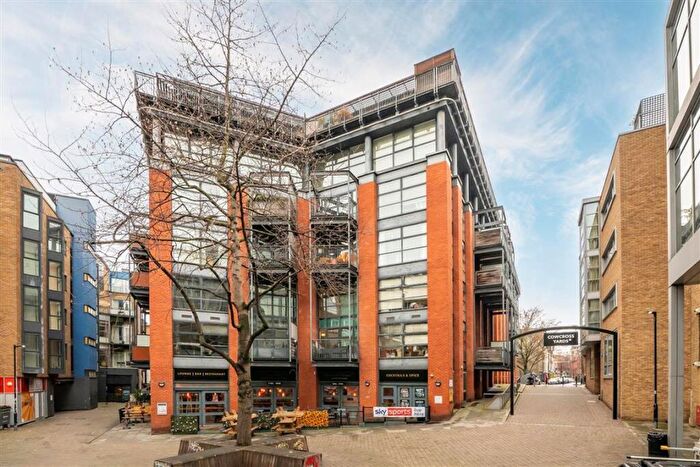 1 Bedroom Flat For Sale In Britton Street, London, EC1M