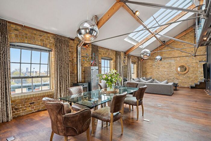 2 Bedroom Flat To Rent In Grange Road, London, SE1