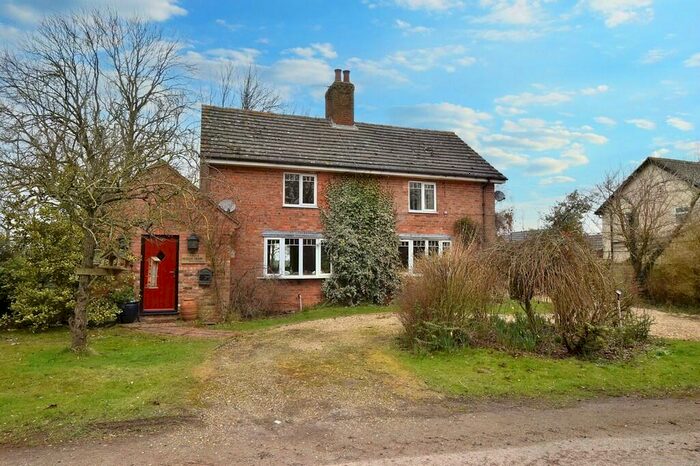 4 Bedroom Detached House For Sale In Withcall, Louth, LN11