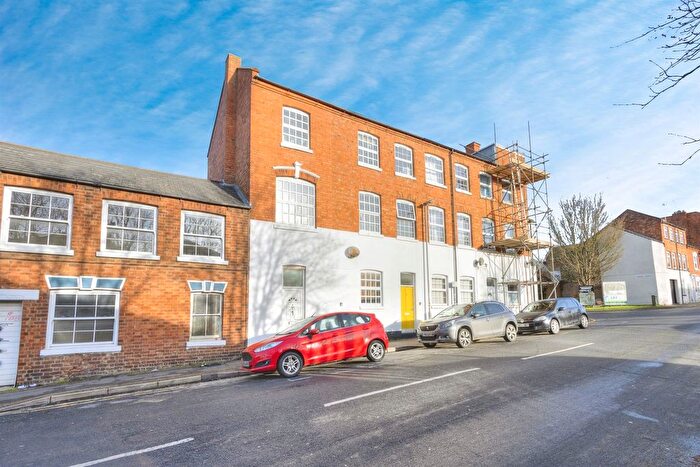 3 Bedroom Terraced House For Sale In Robert Street, Northampton, NN1