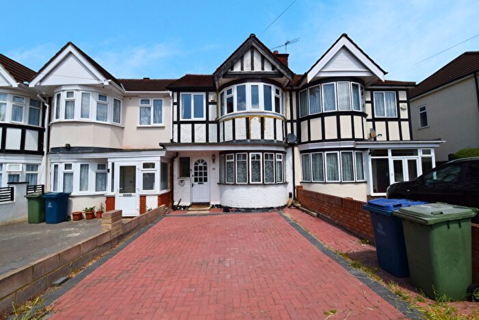 3 Bedroom Terraced House To Rent In Warden Avenue, Harrow, Greater London, HA2