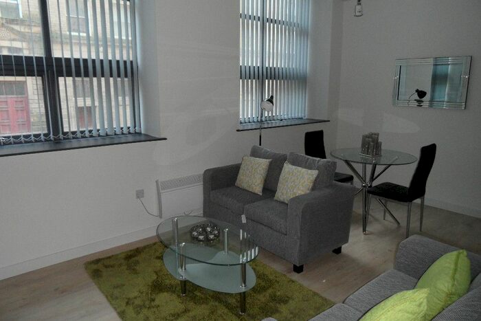 2 Bedroom Flat To Rent In Mill Street, City Centre, Bradford, BD1