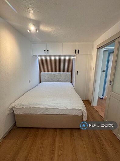 1 Bedroom Flat To Rent In Handcross Road Wigmore, Luton, LU2