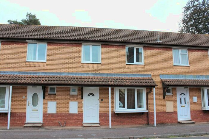 2 Bedroom Terraced House To Rent In Upper Wood Street, Taunton, TA1