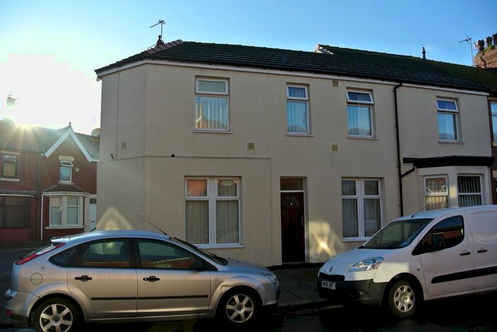 2 Bedroom Flat To Rent In Belmont Road, Fleetwood, FY7