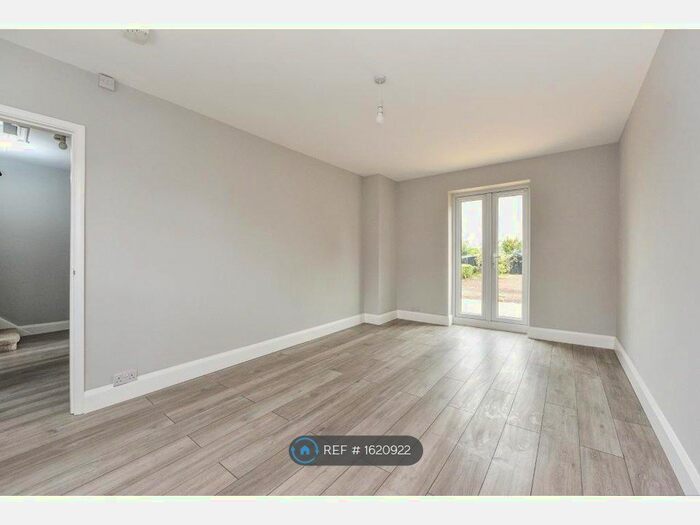 3 Bedroom Terraced House To Rent In King George Road, Andover, SP10