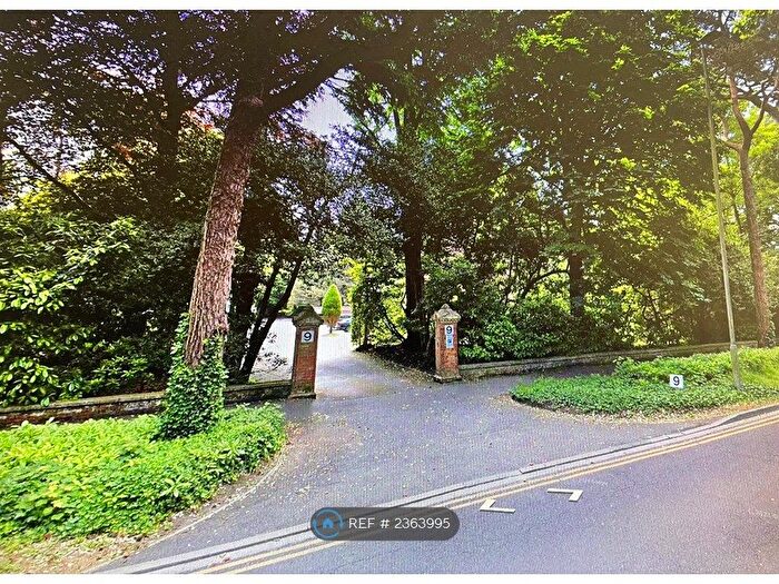 2 Bedroom Flat To Rent In Lingfield Grange, Poole, BH13