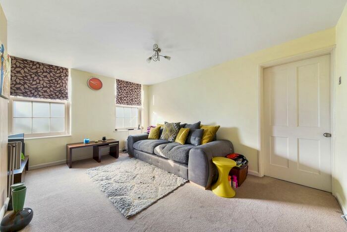 1 Bedroom Flat To Rent In Framlingham Crescent, London, SE9