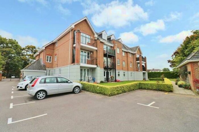 2 Bedroom Apartment To Rent In Wildern Lane, Hedge End, Southampton, SO30