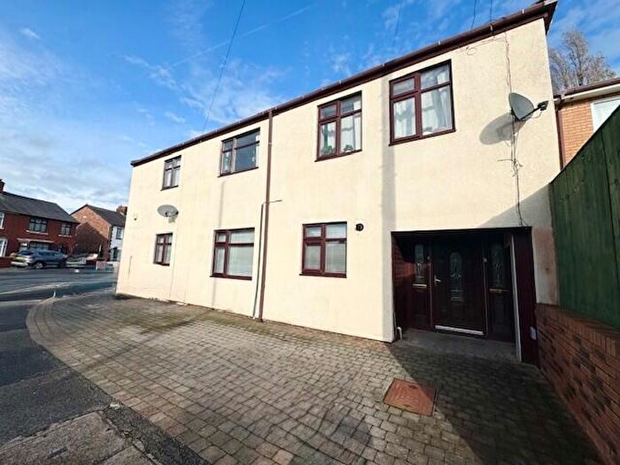 2 Bedroom Flat To Rent In St. James Road, Eccleston Park, Prescot, L34