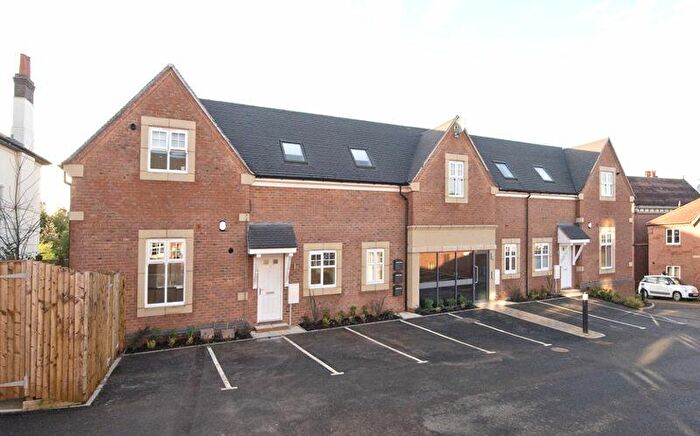 2 Bedroom Flat To Rent In Hagley Road, Stourbridge, DY8