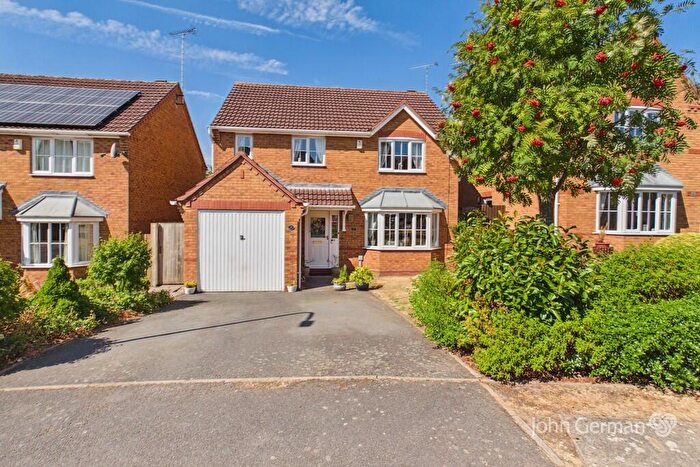4 Bedroom Detached House For Sale In Darley Close, Stapenhill, DE15