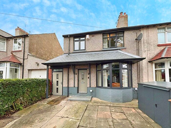 3 Bedroom Semi Detached House For Sale In Hazeldene, Whitley Bay, NE25