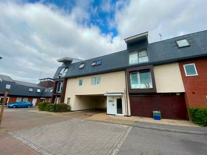 2 Bedroom Apartment To Rent In Addenbrookes Road, Newport Pagnell, MK16