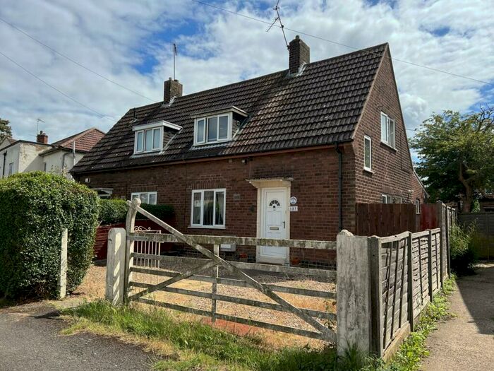 2 Bedroom Semi-Detached House For Sale In Stephenson Way, Corby, NN17