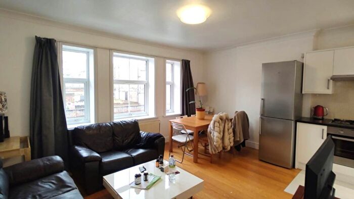 3 Bedroom Maisonette To Rent In Bond Street, London, W5
