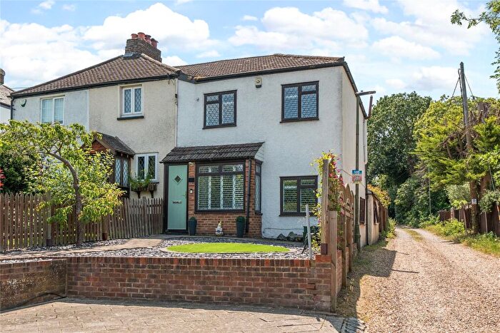 4 Bedroom End Of Terrace House For Sale In Croydon Road, Keston, Kent, BR2