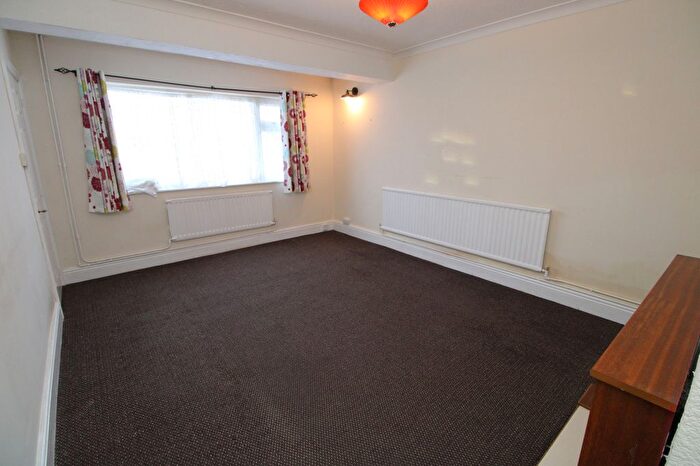 2 Bedroom Bungalow For Sale In Oakville Avenue, Rhyl, Denbighshire, LL18