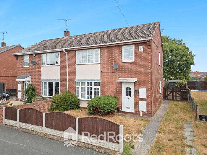 3 Bedroom Semi Detached House For Sale In Queens Drive, Doncaster, South Yorkshire, DN5