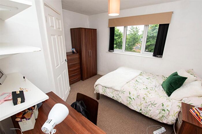 5 Bedroom Property To Rent In Heeley Road, Selly Oak, Birmingham, B29