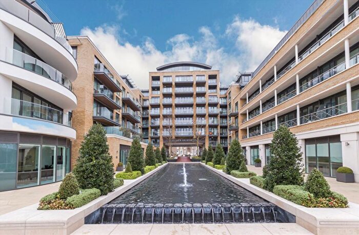 2 Bedroom Flat For Sale In Kew Bridge Road, Brentford, TW8