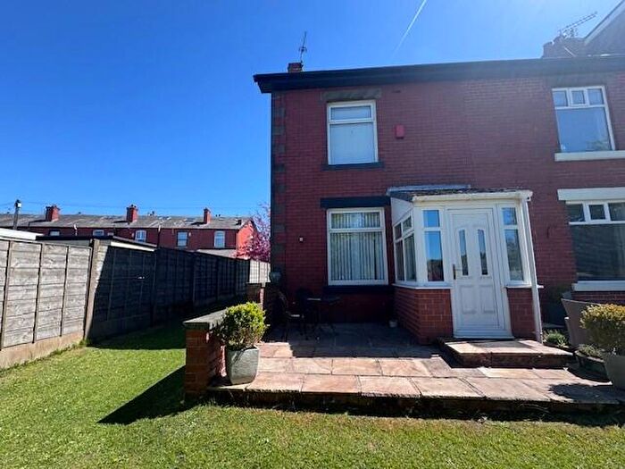 2 Bedroom Terraced House To Rent In Heaplands, Bury, Greater Manchester, BL8