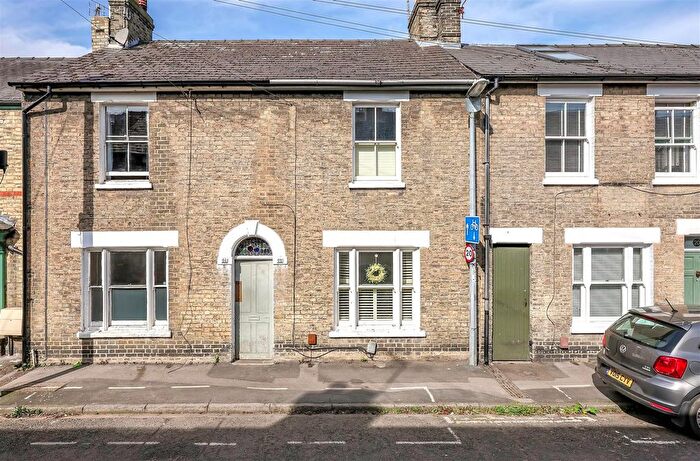 2 Bedroom Terraced House For Sale In Cockburn Street, Cambridge, CB1