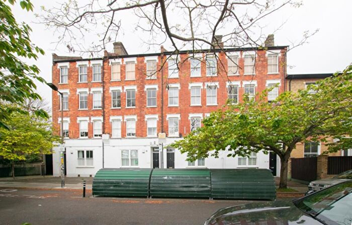 2 Bedroom Flat For Sale In Warwick Gardens House, Azenby Road, Peckham, London, SE15