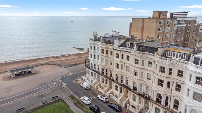 2 Bedroom Flat For Sale In Medina Terrace, Hove, BN3