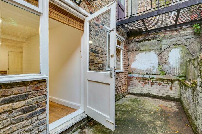 2 Bedroom Flat To Rent In Bromfield Street, Angel, N1