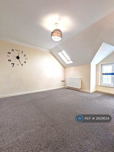 1 Bedroom Flat To Rent In Grove Road, Luton, LU1