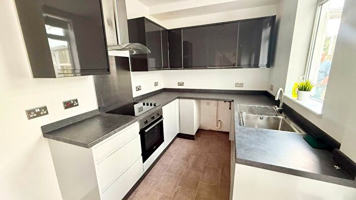 2 Bedroom Terraced House To Rent In Cemetery Road, Smethwick, B67