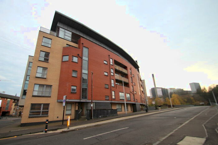 2 Bedroom Flat To Rent In Benalder Street, Partick, G11