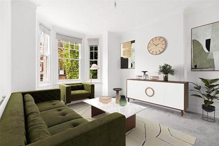 2 Bedroom Flat To Rent In Highgate Avenue, London, N6