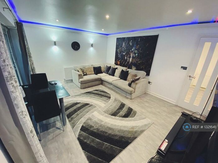 1 Bedroom Flat To Rent In Warham Road, South Croydon, CR2