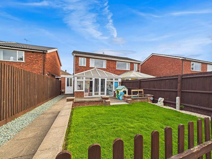 3 Bedroom Semi-Detached House For Sale In Peartree Walk, Yaxley, PE7